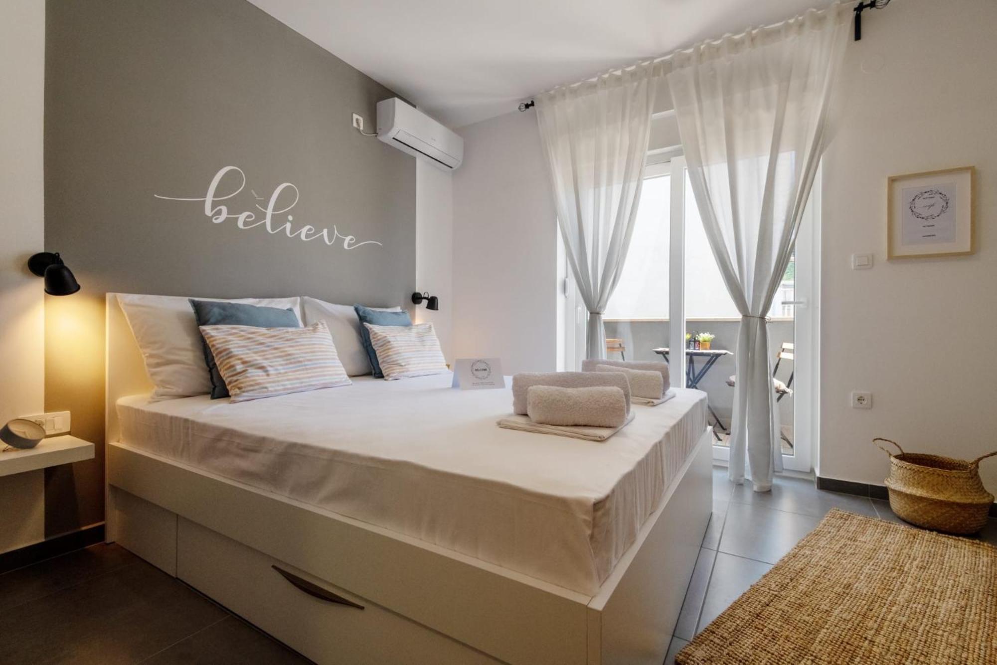 Apartment Hera *