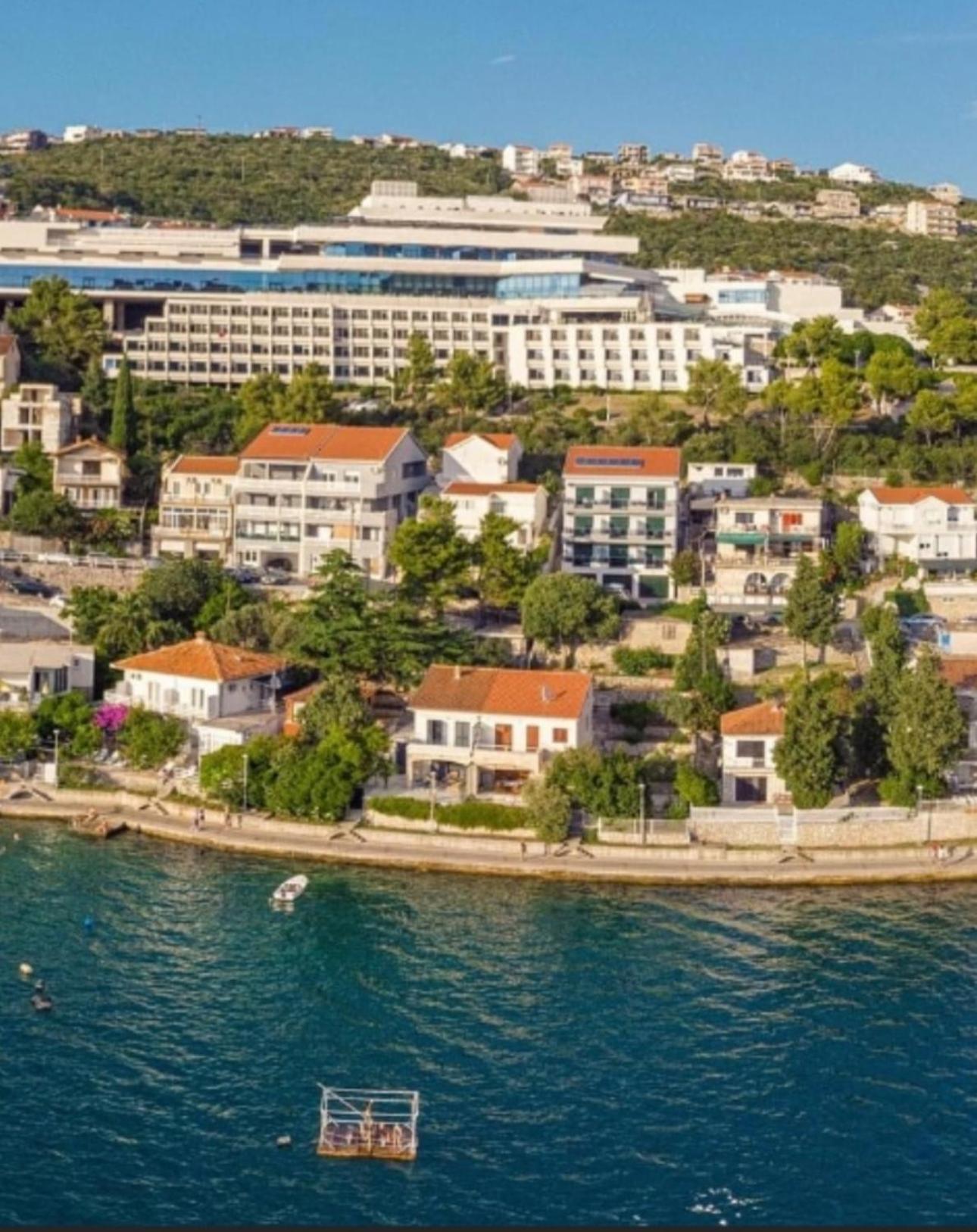 Apartament Hera *